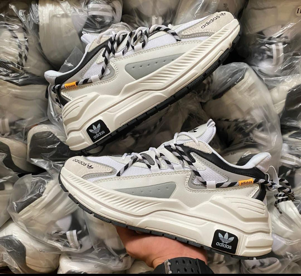 Tenis Adidas