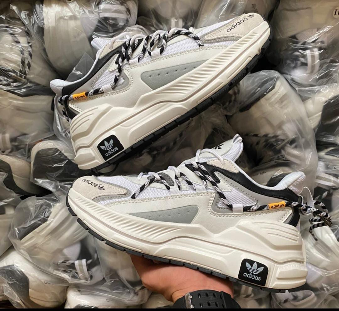 Tenis Adidas